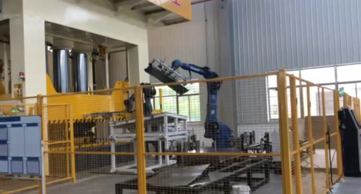 安川機器人 汽車鈑金沖壓自動化產線